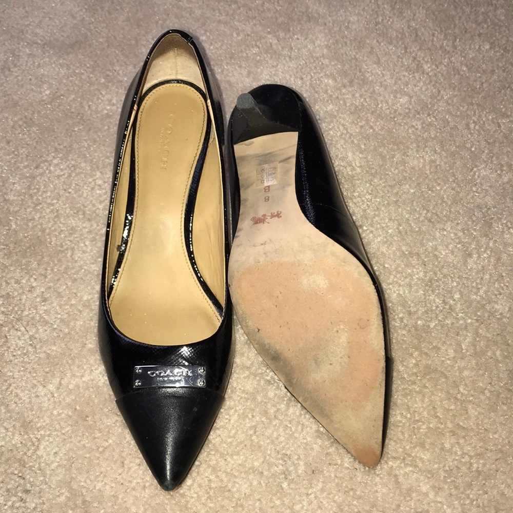 Coach pumps